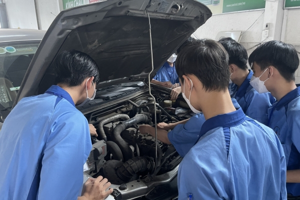 7 Lưu ý khi lựa chọn Ngành trung cấp công nghệ ô tô năm 2023? 