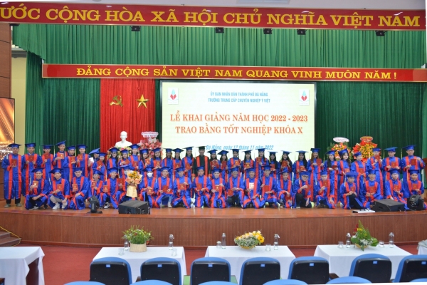 Bằng 12 thì xin được việc gì? Top những ngành có nhu cầu tuyển dụng cao nhất hiện nay 