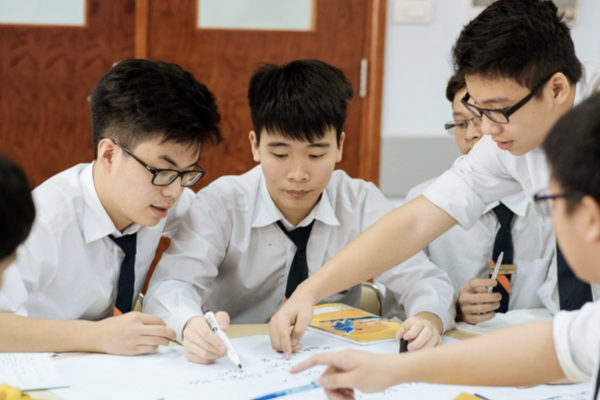 Nên chọn trường hay chọn ngành trước ? Bật mí kinh nghiệm lựa chọn phù hợp 2k9