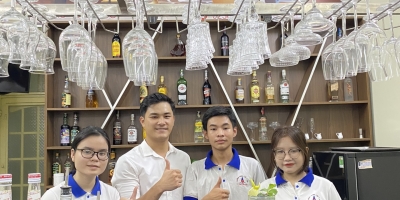 Nghề pha chế đồ uống lương bao nhiêu mà ai cũng bảo “học đi, giàu lắm”