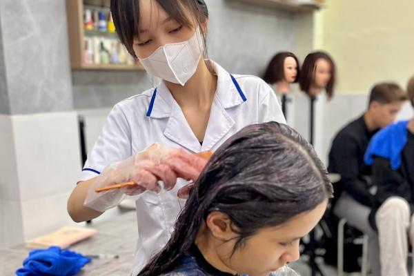 Chị em chi mạnh tay dịp cận Tết Nguyên đán - cơ hội vàng cho người học ngành chăm sóc sắc đẹp 