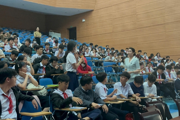 Khởi Động Chương Trình Tư Vấn Hướng Nghiệp Tại Các Trường THCS: Cơ Hội Tìm Hiểu Nghề Nghiệp Tương Lai