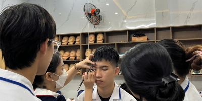 Nghề Phun Thêu Chân Mày: Nghề Hot Không Chỉ Dành Riêng Cho Nữ