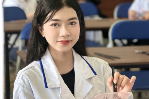 Chuyên đề học nghề makeup tại Cơ sở 5, Ý Việt đã chính thức khởi động với bầu không khí tràn đầy năng lượng
