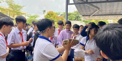 Trường dạy nghề Ý Việt mang trải nghiệm thực tế đến học sinh THCS Nguyễn Công Trứ