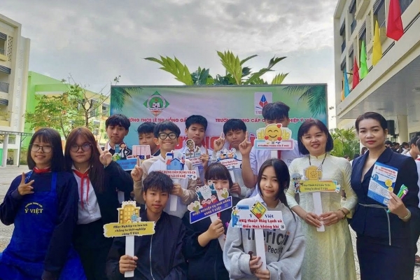 Trường trung cấp nghề Ý Việt mang “thế giới nghề nghiệp thu nhỏ” đến THCS Lê Thị Hồng Gấm