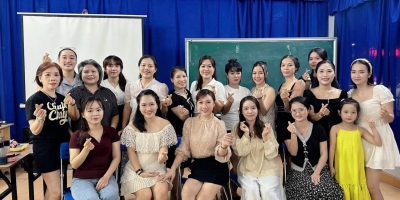 Học nghề trang điểm cơ bản: Học viên nói gì sau khóa học được hỗ trợ 100% học phí? Học nghề trang điểm cơ bản: Học viên nói gì sau khóa học được hỗ trợ 100% học phí?