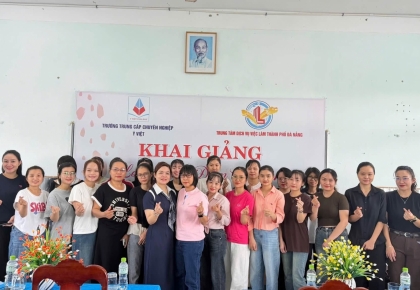 Khai giảng Khóa 07 – Học trang điểm sơ cấp tại Chi nhánh Tam Kỳ