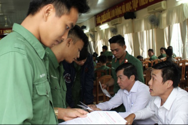 Bộ đội xuất ngũ có nên đi học nghề không? 