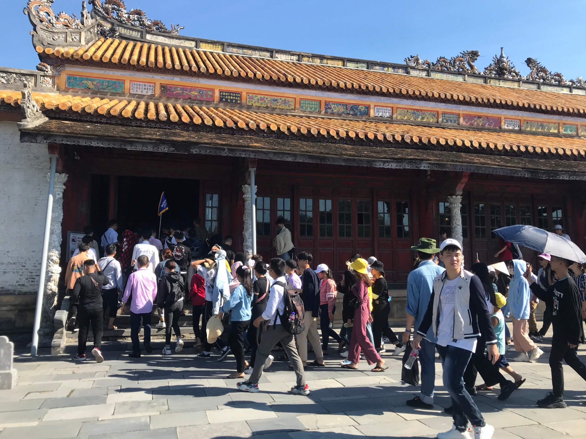 hoc-huong-dan-vien-du-lich-tai-da-nang